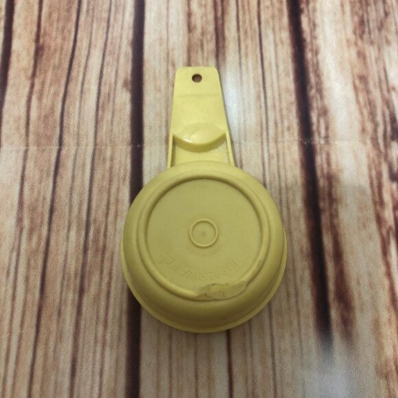 Vintage Tupperware Harvest Gold Nesting Measuring Cup 1/3 CUP Replacement 765-2 - Picture 9 of 13